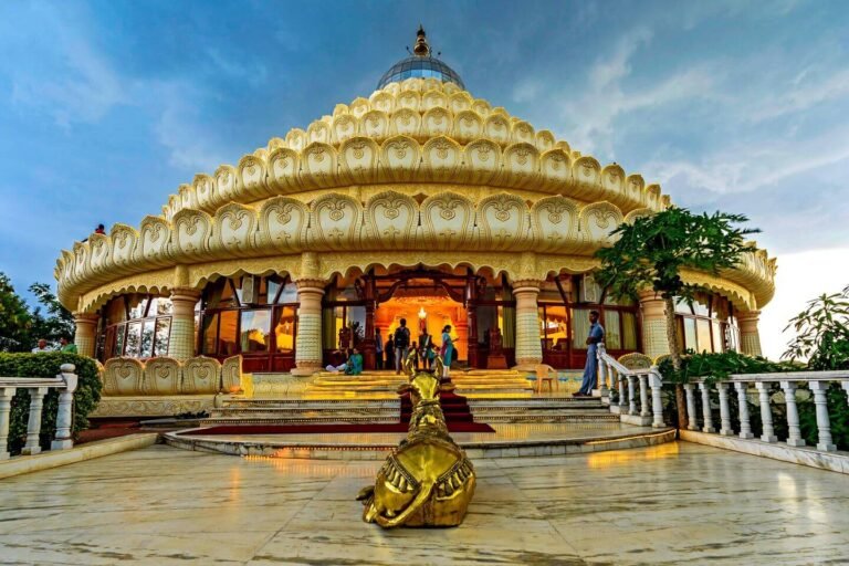 art-of-living-center-bangalore-timings-entry-fee-bangalore-tourism-header-cr-nandhakumarac