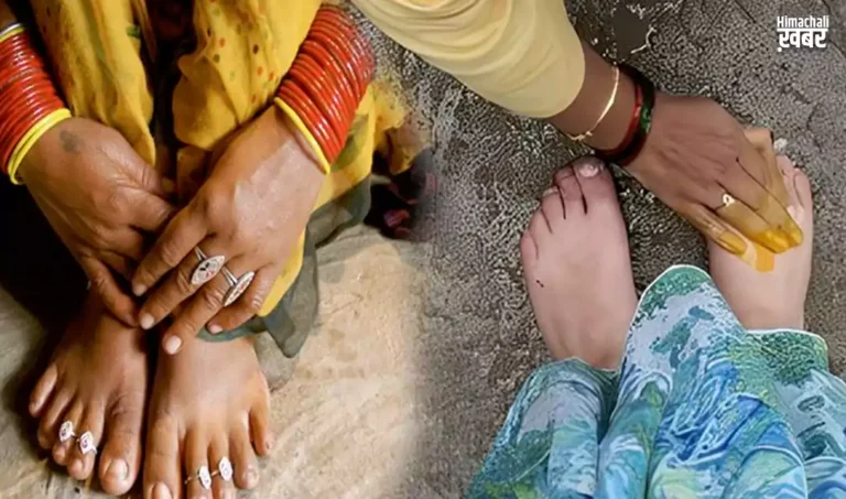 in logo ke na chhuye pair