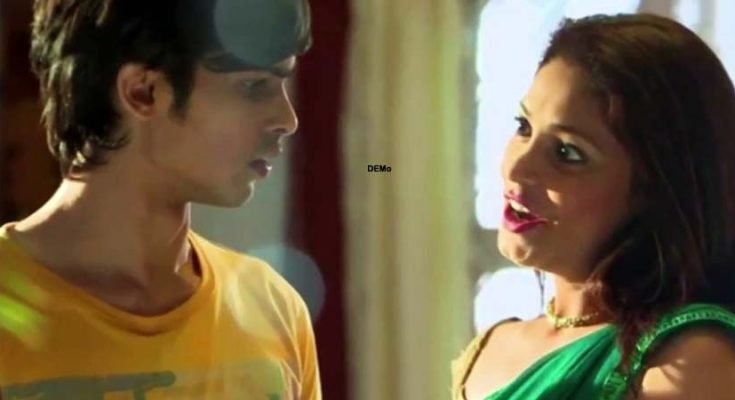 13 साल की लड़के को जबरन अपनेˈ कमरे में ले गई शादीशुदा पड़ोसन.. कपड़े उतारकर बोली – मुझसे संबंध बना फिर 13 साल की लड़के को जबरन अपनेˈ कमरे में ले गई शादीशुदा पड़ोसन.. कपड़े उतारकर बोली – मुझसे संबंध बना फिर